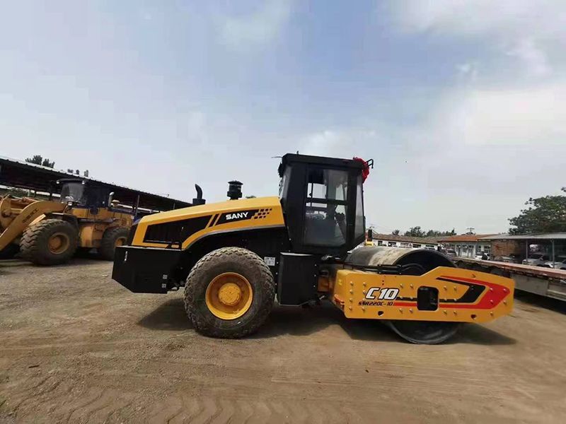 三一压路机SSR220AC-8